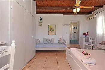 Blue Bay Heliolithos Penzion Páros